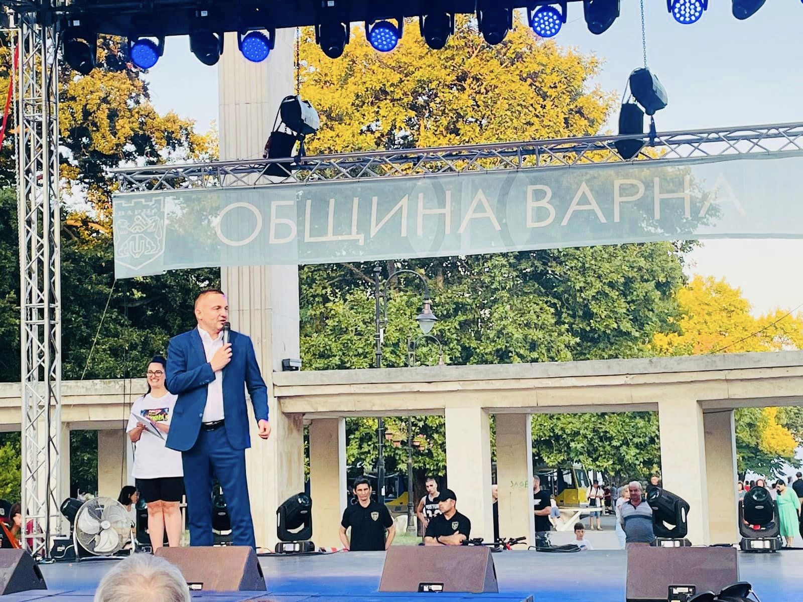 Свързани файлове